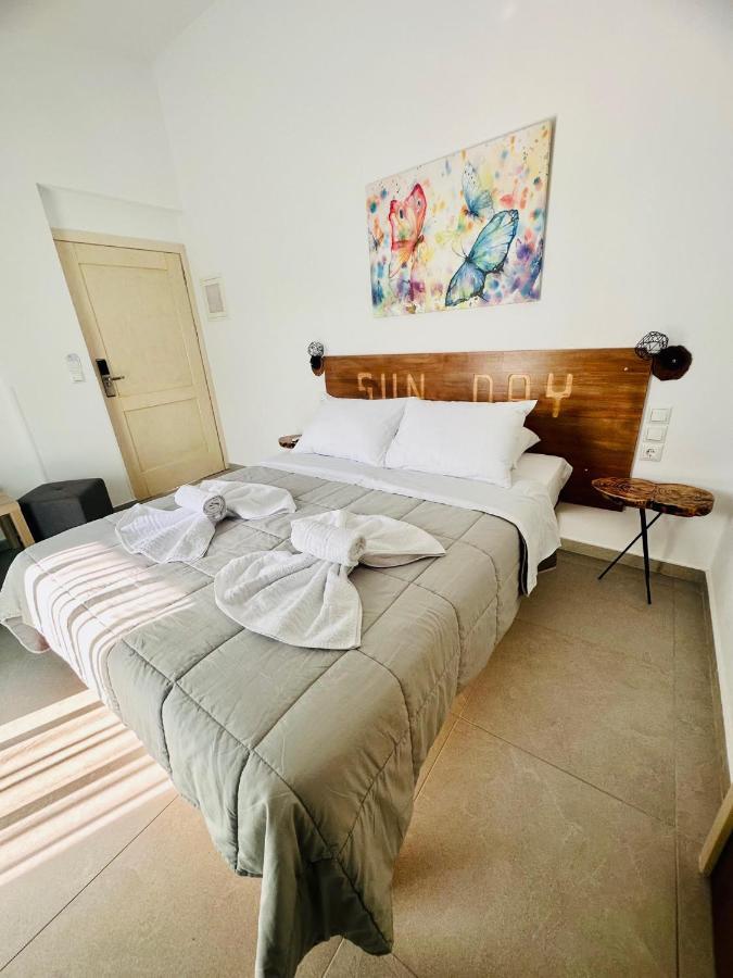 Sun Day Apartments Free Airport Shuttle Artémida Eksteriør bilde